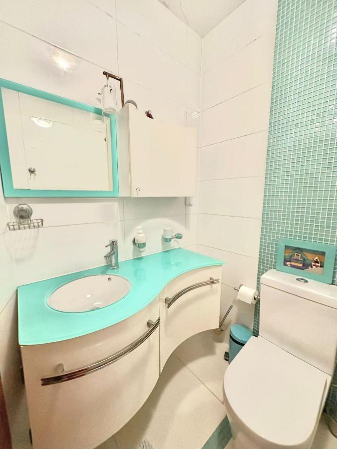 Relaxing Room In Spacious House ロンドン エクステリア 写真